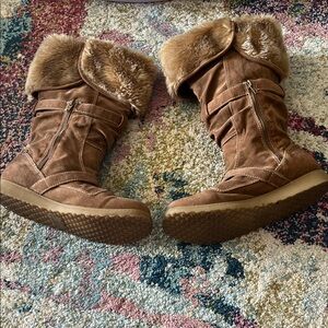 Mudd Brown Winter Boots with Fur Trim